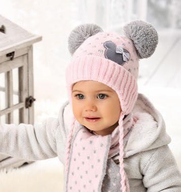 Оптом детские шапки, головные уборы и одежда из Польши в Новосибирске.